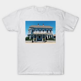 Block Island Colonial Bed and Breakfast T-Shirt